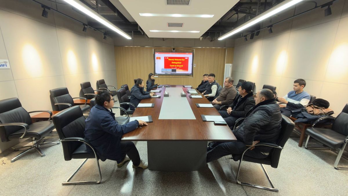 Sunward-STI va Sunward rahbariyati muzokaralari — Changsha bosh ofis, Xitoy